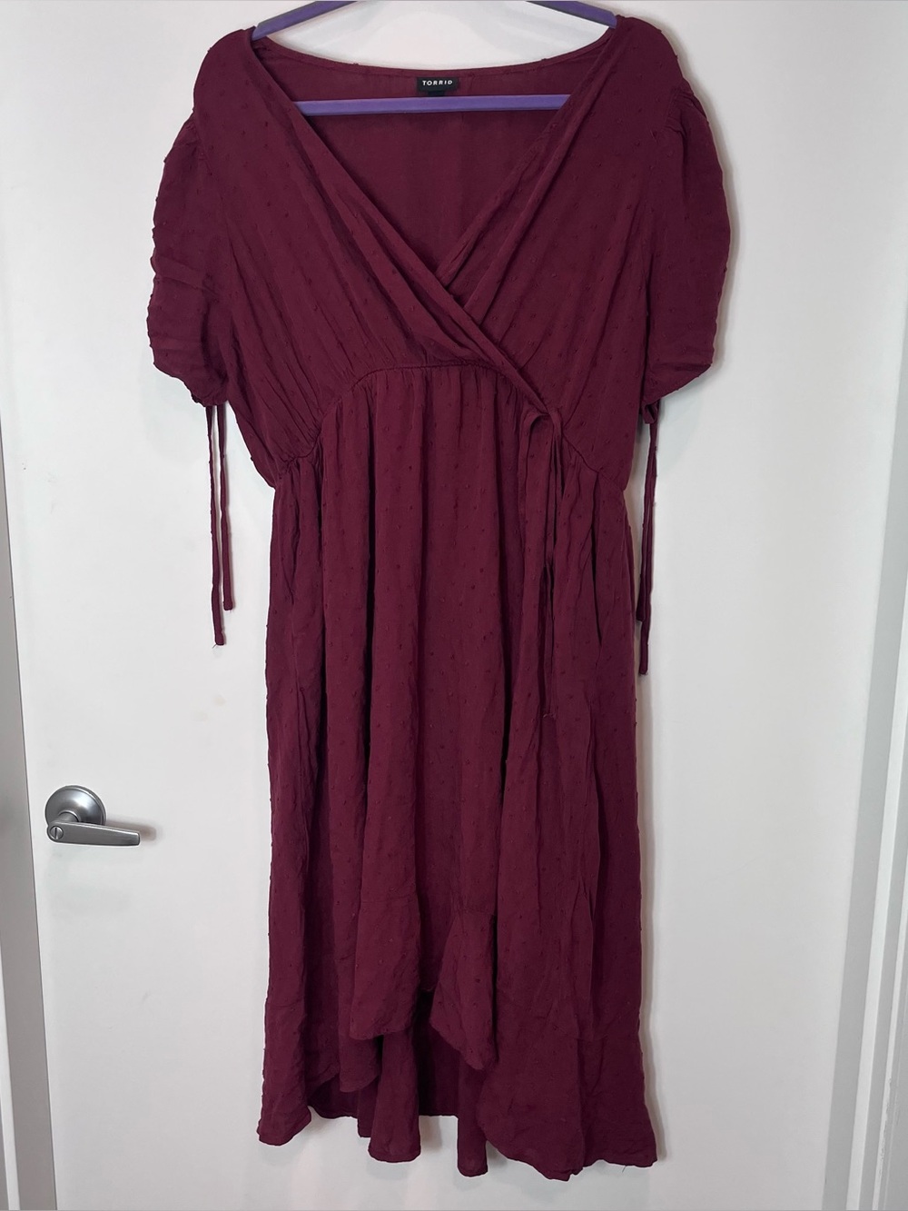 Torrid Midi Swiss Dot Surplice Dress Wrap Short Sleeve Pockets Size 1X Red - Picture 2 of 8